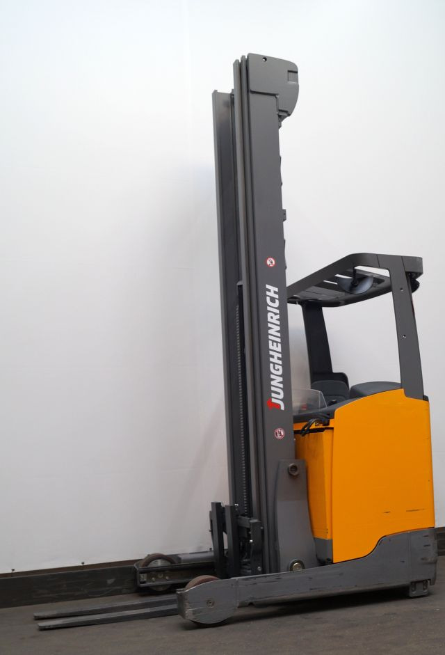 Reach truck Jungheinrich ETV216