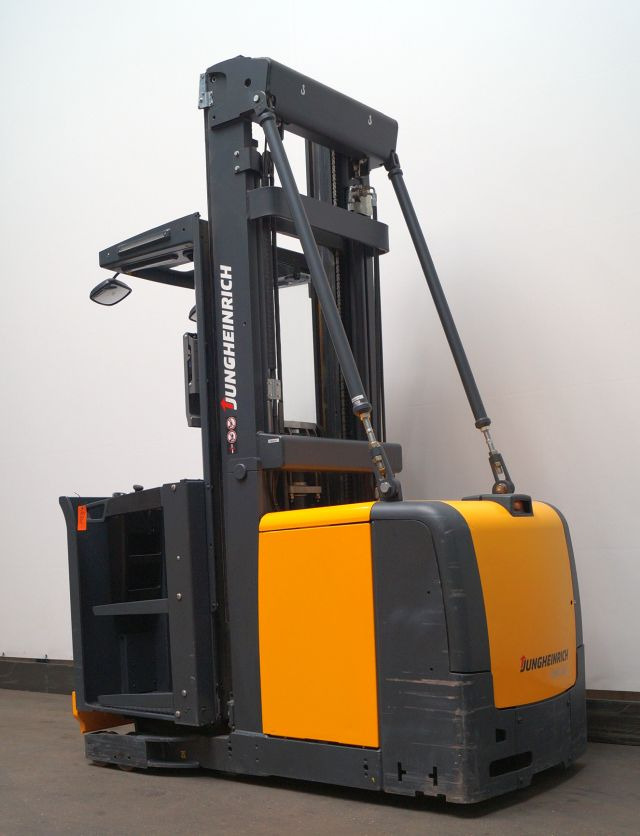 Sipariş hazırlama makinası Jungheinrich EKS312
