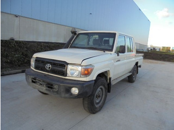 Binek araba TOYOTA