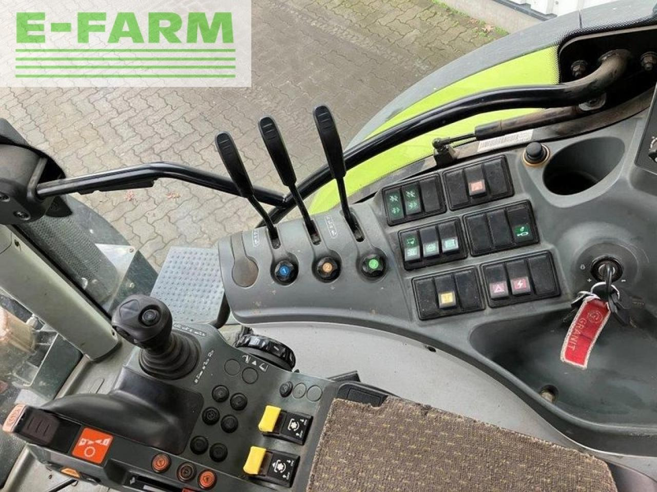 Traktör CLAAS arion 640 hexashift: fotoğraf 13