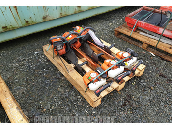 Bahçe makinesi Husqvarna Edge cutter x3 226 HS75 - Chainsaw - 445-45SN (x2) - 560XP50RSN  (For parts only): fotoğraf 1