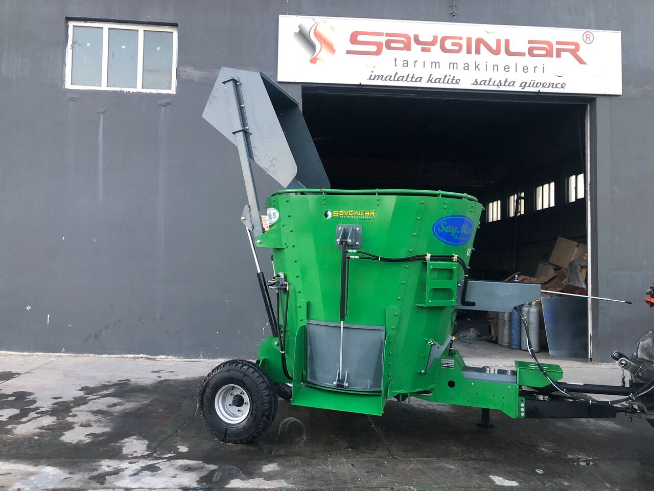 Yeni Hayvancılık ekipmanları SAYGINLAR vertical feed mixer wagon: fotoğraf 3