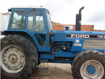 FORD TW 25 - Traktör