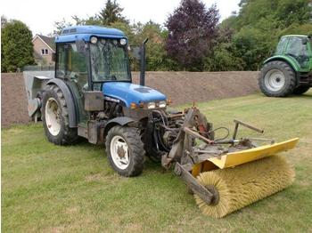 New Holland TN75N 4x4 - Traktör