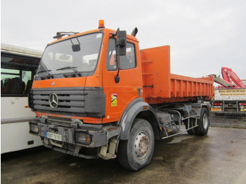 Kancalı yükleyici kamyon MERCEDES-BENZ SK 2024