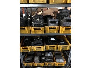 Yönetim bloku - Kamyon Calculator motor 20995620   Volvo FH12 truck: fotoğraf 3