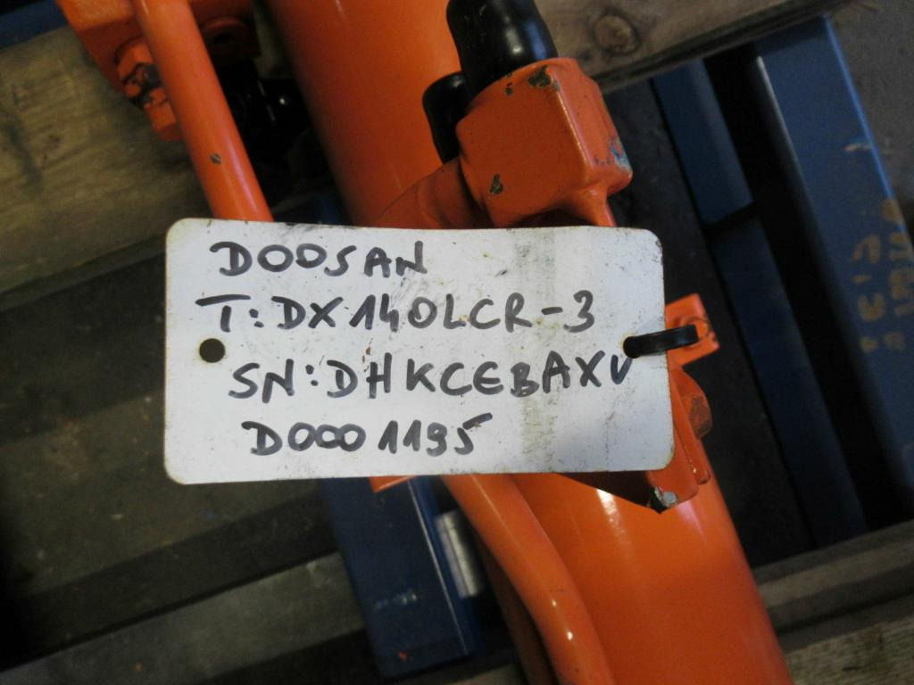 Hidrolik silindir - İş makinaları Doosan DX140LCR-3 -: fotoğraf 2