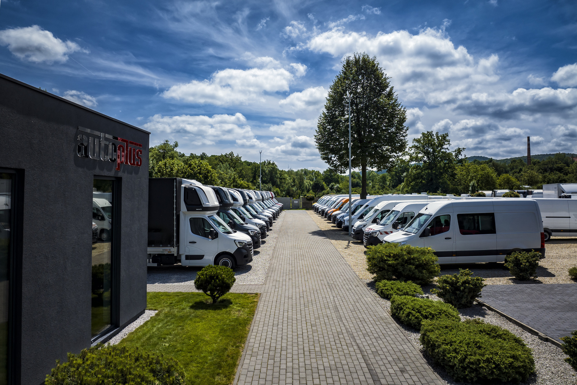 AUTO-PLUS DEALER undefined: fotoğraf 3