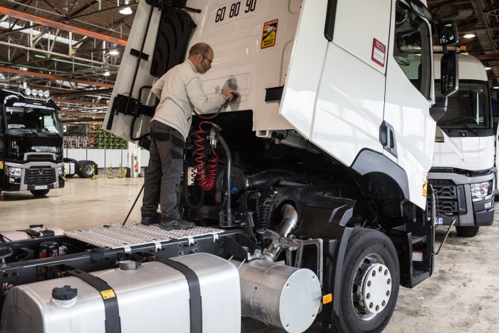 Renault Trucks France - Kamyonlar - 4x2, vites kutusu: otomatik undefined: fotoğraf 10