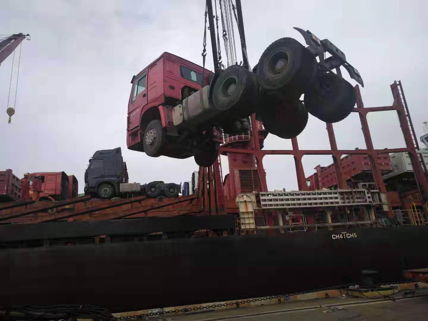 Shandong Guhong Auto Industrial CO., LTD - Tarım araçları undefined: fotoğraf 6