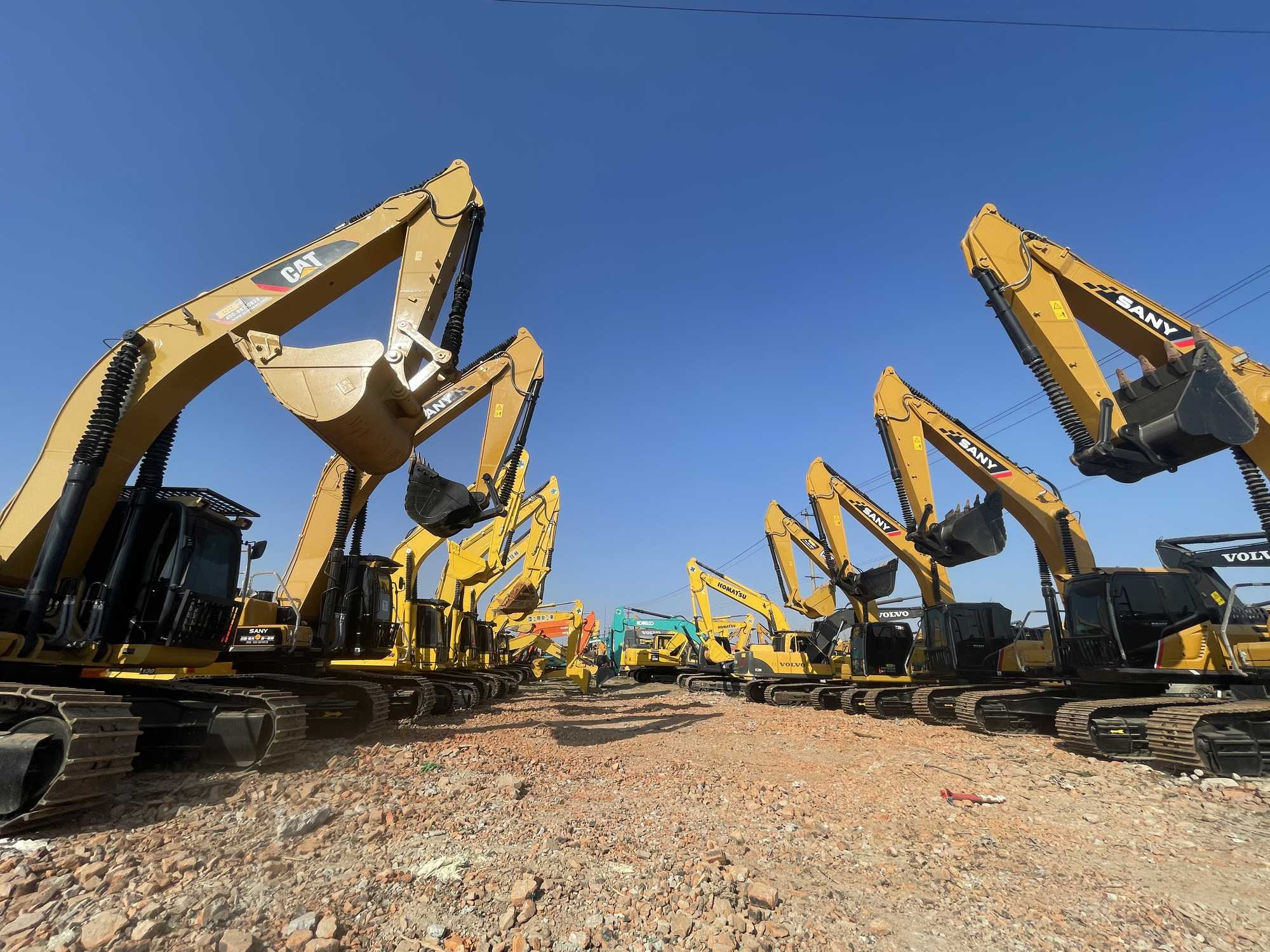 Anhui Tuojie Engineering Machinery Trading Co., Ltd. - Çekiciler undefined: fotoğraf 2