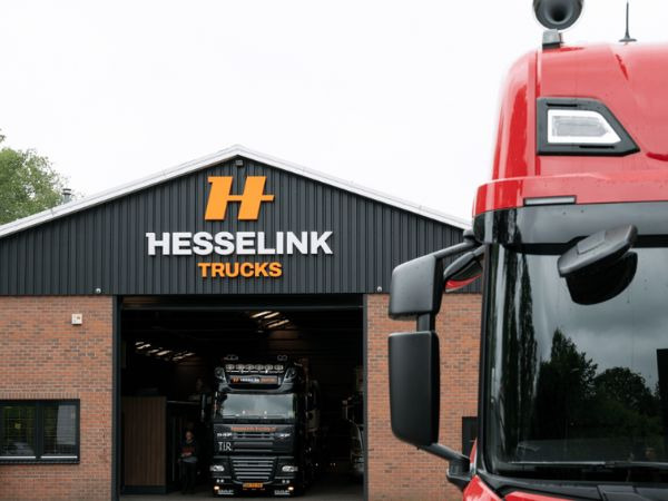 Hesselink Trucks B.V. - Kamyonlar - 4x2, Euro 6, klima undefined: fotoğraf 1