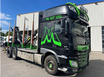 Tomruk kamyonu DAF XF 530