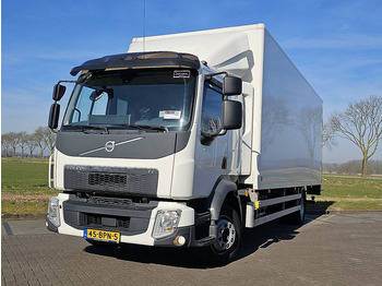 Kapalı kasa kamyon VOLVO FL 220