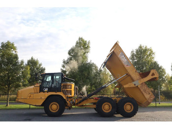 Belden kırma kaya kamyonu CATERPILLAR 730