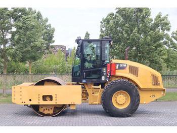 Silindir makinesi CATERPILLAR CS78B