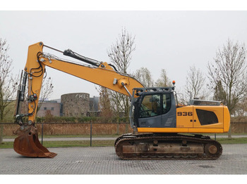 Yıkım ekskavatör LIEBHERR R 936