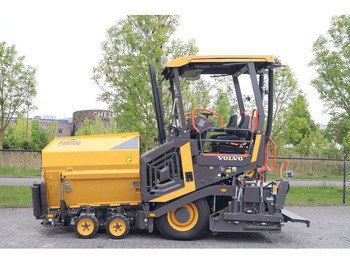 Asfalt döşeme aracı VOLVO