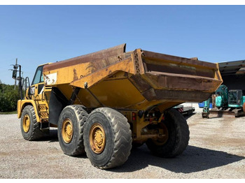 Belden kırma kaya kamyonu CATERPILLAR 730