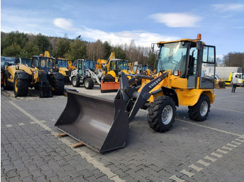 Tekerlekli yükleyici VOLVO L30B