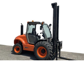 Arazi tipi forklift AUSA