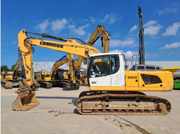 Paletli ekskavatör LIEBHERR R 922