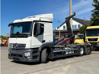 Kancalı yükleyici kamyon MERCEDES-BENZ Actros 2543