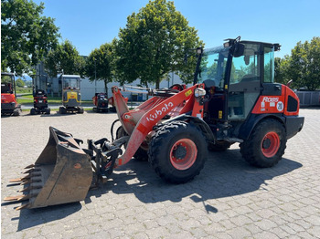 Tekerlekli yükleyici KUBOTA R085