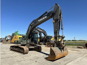 Paletli ekskavatör VOLVO EC250ENL