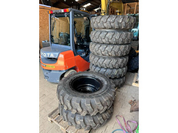 Tekerlekli ekskavatör