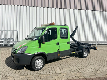 Kancalı yükleyici kamyon IVECO Daily