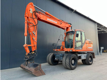 Tekerlekli ekskavatör DOOSAN DX170W