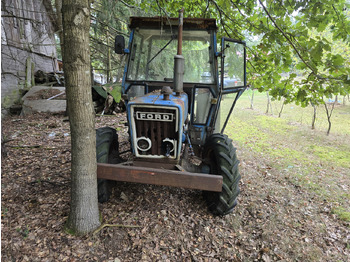 Traktör Ford 3600, 4x4: fotoğraf 2