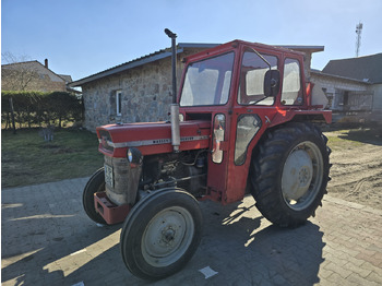 Traktör MASSEY FERGUSON 100 series