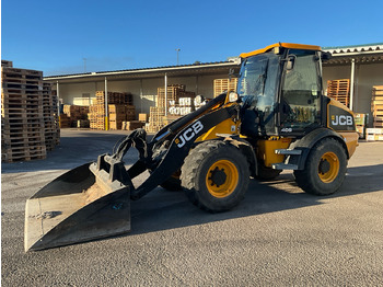 Tekerlekli yükleyici JCB 409