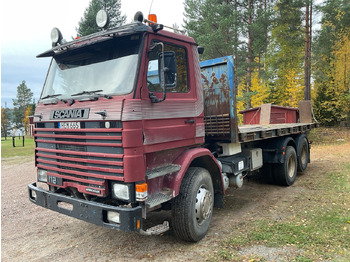 Kancalı yükleyici kamyon SCANIA 112