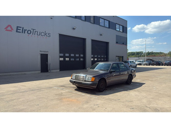 Sedan araba MERCEDES-BENZ