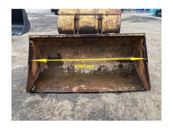 Yükleyici kovası VOLVO