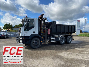 Kancalı yükleyici kamyon IVECO Trakker