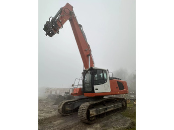 Paletli ekskavatör LIEBHERR R 946