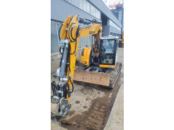 Paletli ekskavatör LIEBHERR R 920