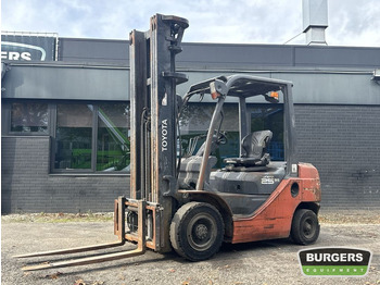 Dizel forklift TOYOTA FDF 25
