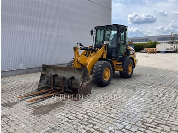 Tekerlekli yükleyici CATERPILLAR