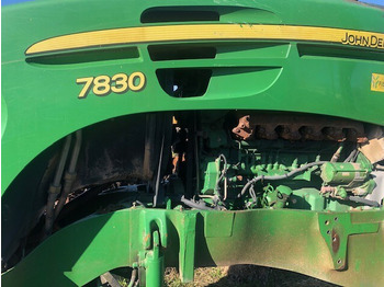 Yürüyüş motoru JOHN DEERE