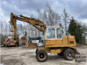 Tekerlekli ekskavatör LIEBHERR A 900