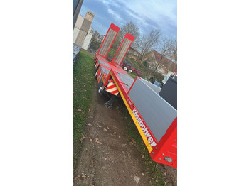 Alçak çerçeveli platform dorse Kässbohrer KSLA RJ Mega Jumbo Tieflader tele Wie Neu: fotoğraf 5 Alçak çerçeveli platform dorse Kässbohrer KSLA RJ Mega Jumbo Tieflader tele Wie Neu: fotoğraf 5
