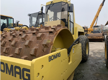 Silindir makinesi BOMAG
