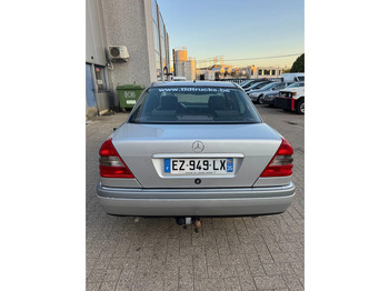 Sedan araba Mercedes-Benz C-Klasse **C180-PETROL-AC**: fotoğraf 5