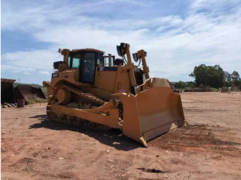 Buldozer CATERPILLAR D8T