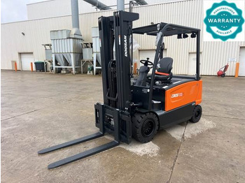 Elektrikli forklift DOOSAN